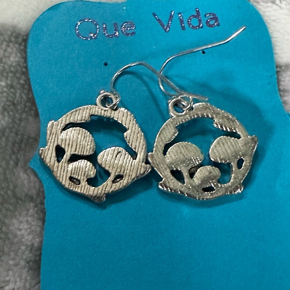 NWOT Silver Tone Mushroom Wreath Dangle Earrings Cottagecore Nature Jewelry Gift - Picture 2 of 4